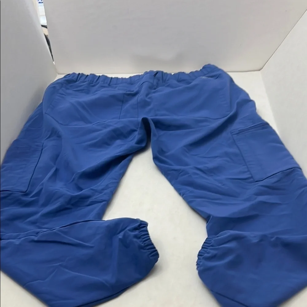 Figs Men's Joggers in Vibrant Blue